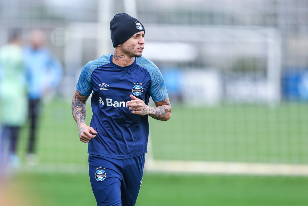 Por Everton, Seleção adia observação ao Grêmio e irá ao Maracanã; veja agenda