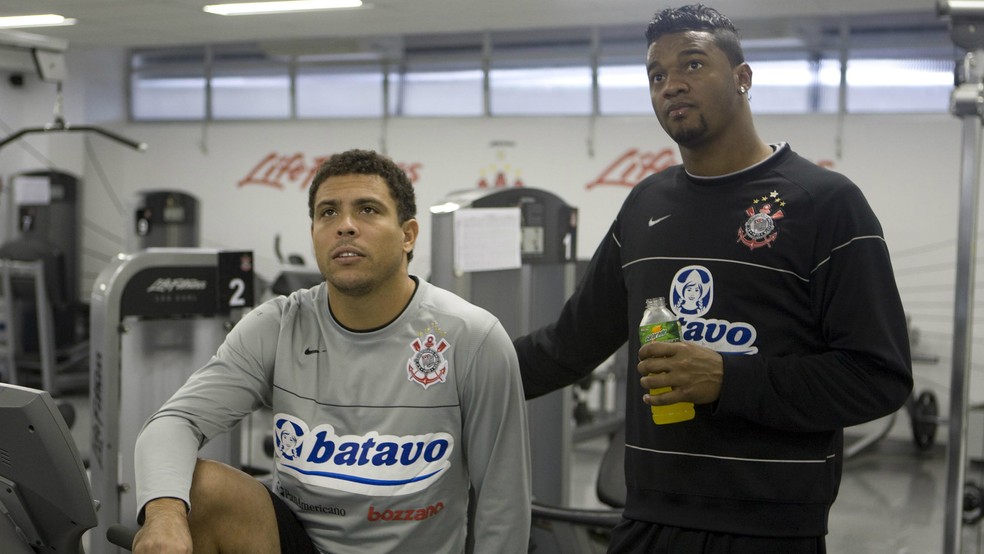 Ronaldo e Felipe quando companheiros de Corinthians — Foto: Daniel Augusto Jr /Ag. Corinthians