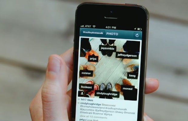Imagem da nova ferramenta do Instagram em ação que marca usuários na imagem (Foto: Reprodução)