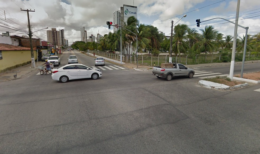 Avenida JerÃ´nimo CÃ¢mara com a Jaguarari, em Natal - trecho terÃ¡ interdiÃ§Ã£o parcial. â€” Foto: Google