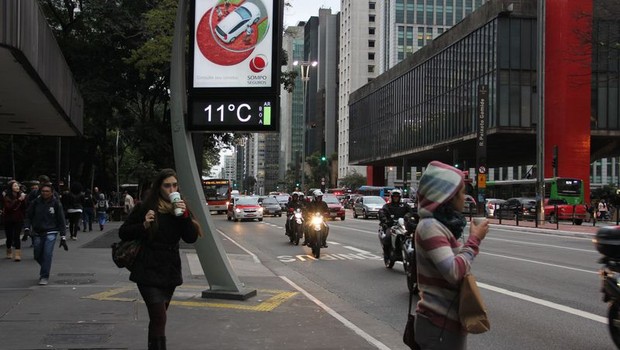 Paulistas sofrem com onda de frio na capital (Foto: Rovena Rosa/Agência Brasil)