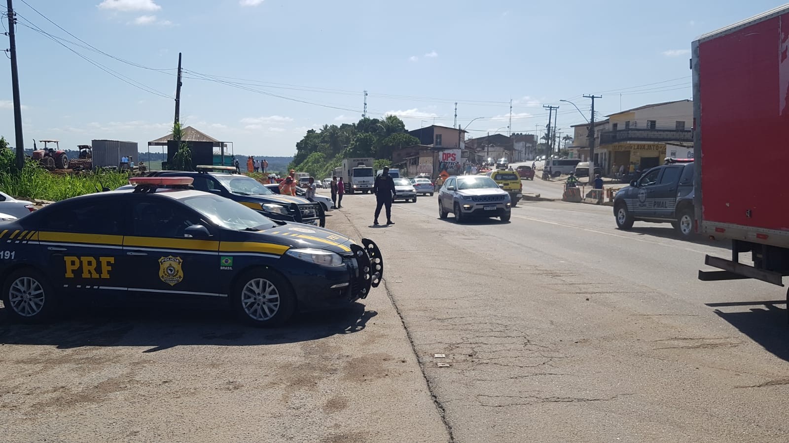 Trânsito é liberado após um ano de interdição em trecho da BR-101 em São Miguel dos Campos, AL