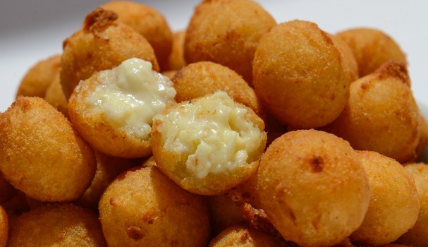 Arrisca incrementar sua coxinha com bacon e requeijão? (Foto: Divulgação) Arrisca incrementar sua coxinha com bacon e requeijão? (Foto: Divulgação)