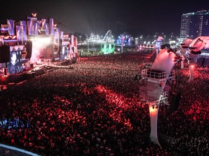 Vista do show do Metallica da torre da tirolesa do Rock in Rio (Foto: Fabio Tito/G1)