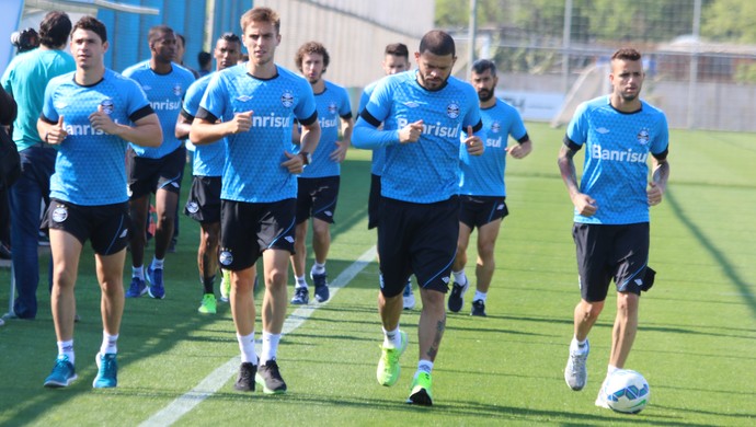 Grêmio se fecha, afasta pressão e fala em crédito: Temos uma gordurinha