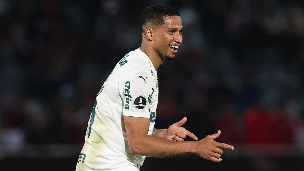 Murilo se consolida no Palmeiras: zagueiro-artilheiro já acumula 10 jogos sem permitir gol ao lado de Goméz