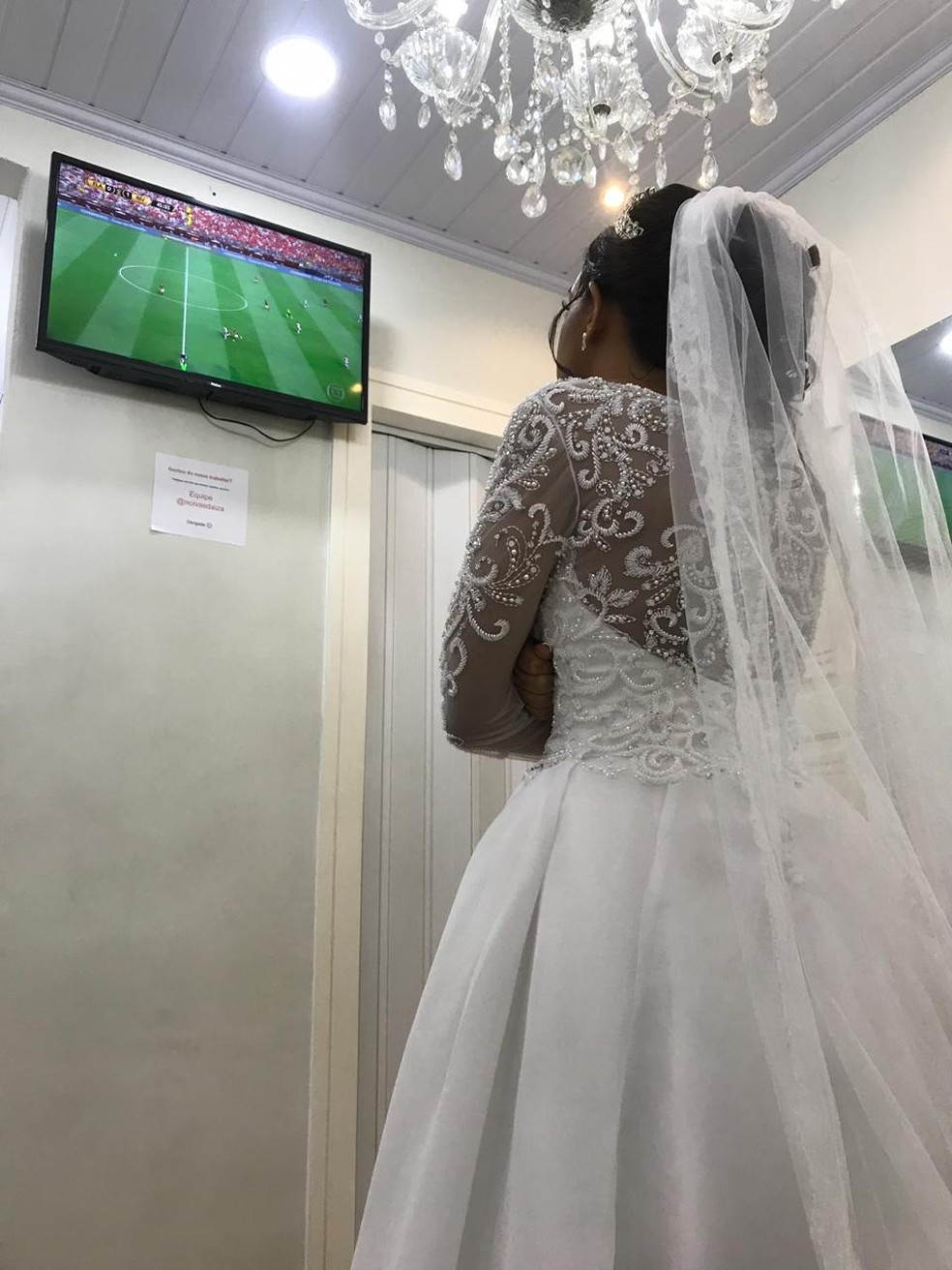 Lorena viu o primeiro tempo num espaço de "dia da noiva", já pronta para casar — Foto: Arquivo pessoal