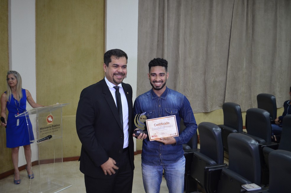 Vencedor da categoria Jornalismo Impresso (Foto: Jonatas Boni/G1)