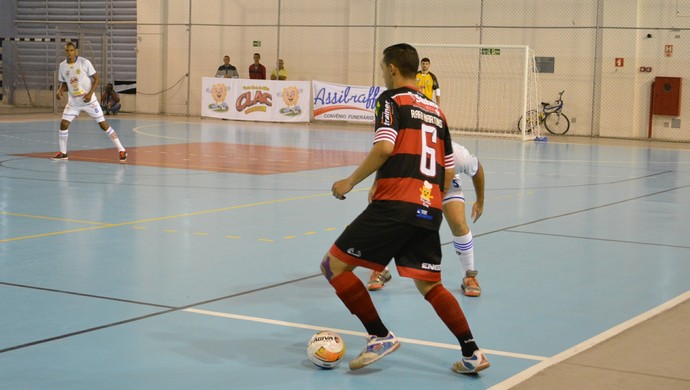 Grêmio Mogiano x Itapeva Liga Paulista de Futsal (Foto: Cairo Oliveira)