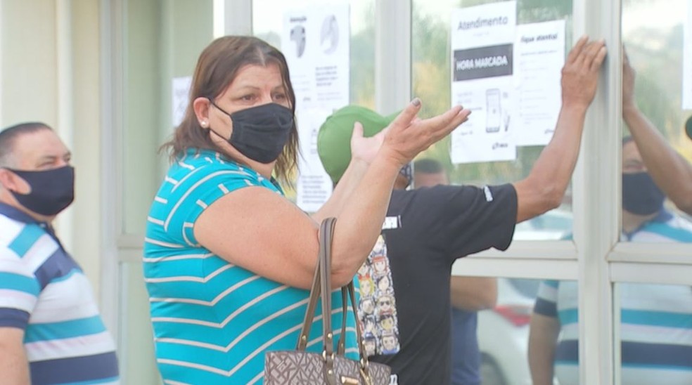 Rosângela saiu de Agudos para realizar a perícia agendada para esta segunda-feira em Bauru  — Foto: TV TEM/ Reprodução 