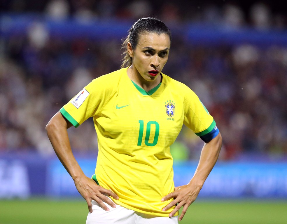 Marta marcou dois gols em sua quinta Copa — Foto: Reuters