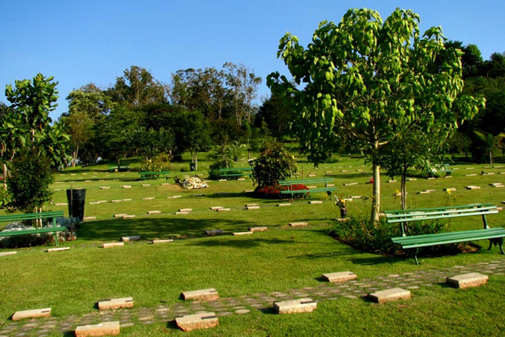 Cemitérios de São Paulo terão missas e visitas guiadas neste feriado de