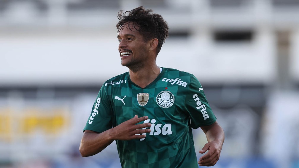 Gustavo Scarpa comemora gol em Ponte Preta 0 x 3 Palmeiras — Foto: César Greco/Agência Palmeiras