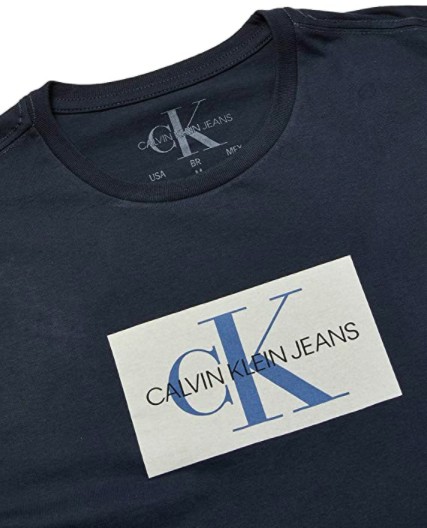 Camiseta Manga Curta Retângulo, Calvin Klein, Masculino - R 89,90 (Foto: Divulgação)
