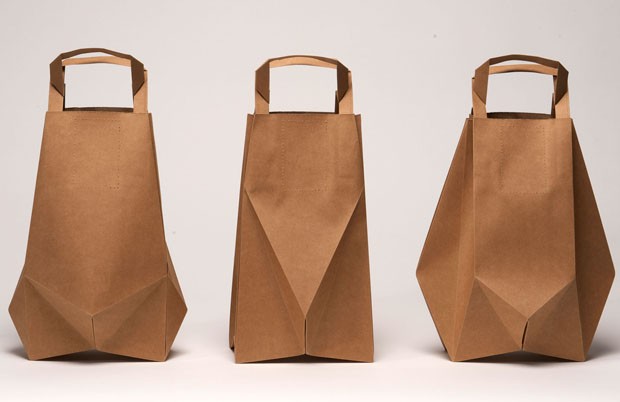 Bolsas luxuosamente feitas de papel (Foto: Divulgação)