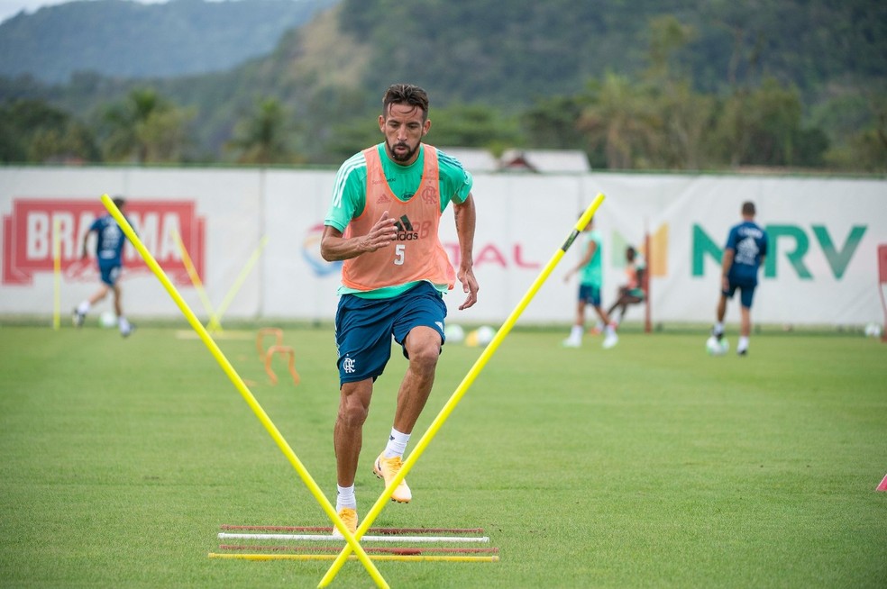 Isla treina no Ninho do Urubu  — Foto: André Vidal / Divulgação / Flamengo