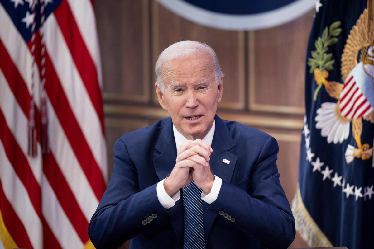 Biden telefona para Lula para parabeniza-lo por vitória
