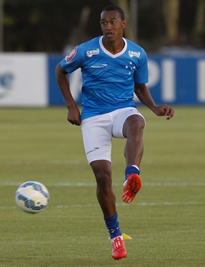 Na volta ao Sul, Fabrício admite erro ao fazer gestos para a torcida do Inter