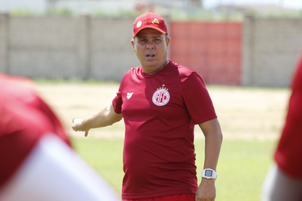 Evaristo Piza busca classifica&ccedil;&atilde;o para a final com o Am&eacute;rica-RN &mdash; Foto: Canind&eacute; Pereira/Am&eacute;rica FC