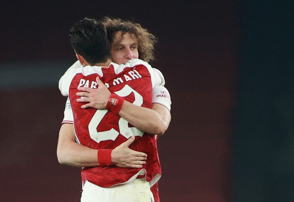 Pablo Marí e David Luiz formaram a defesa do Arsenal  — Foto: Hannah Mckay/Reuters