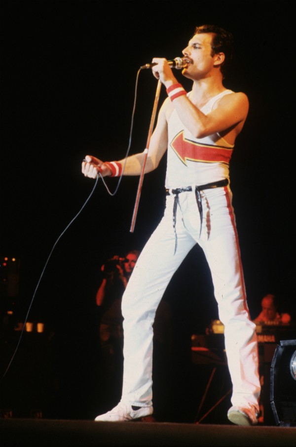 Freddie Mercury namorou Mary Austin ao longo de quatro anos (Foto: Getty Images)