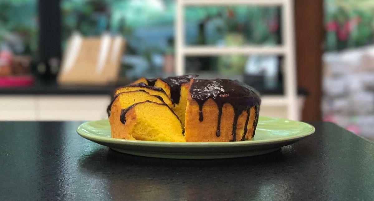 Bolo De Cenoura Com Cobertura De Chocolate