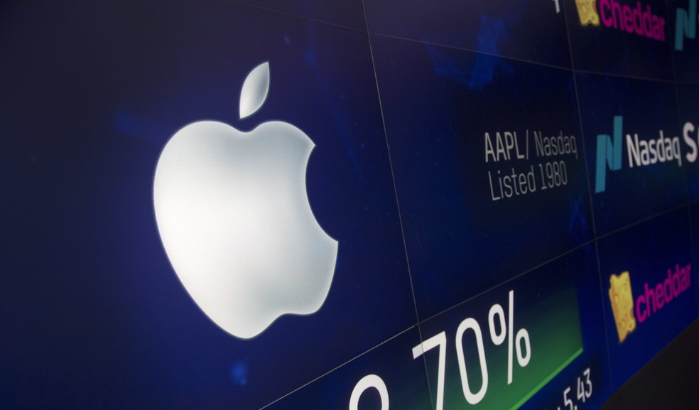 Apple é a 1ª empresa da história a valer US$ 1 trilhão — Foto: AP Photo/Mark Lennihan