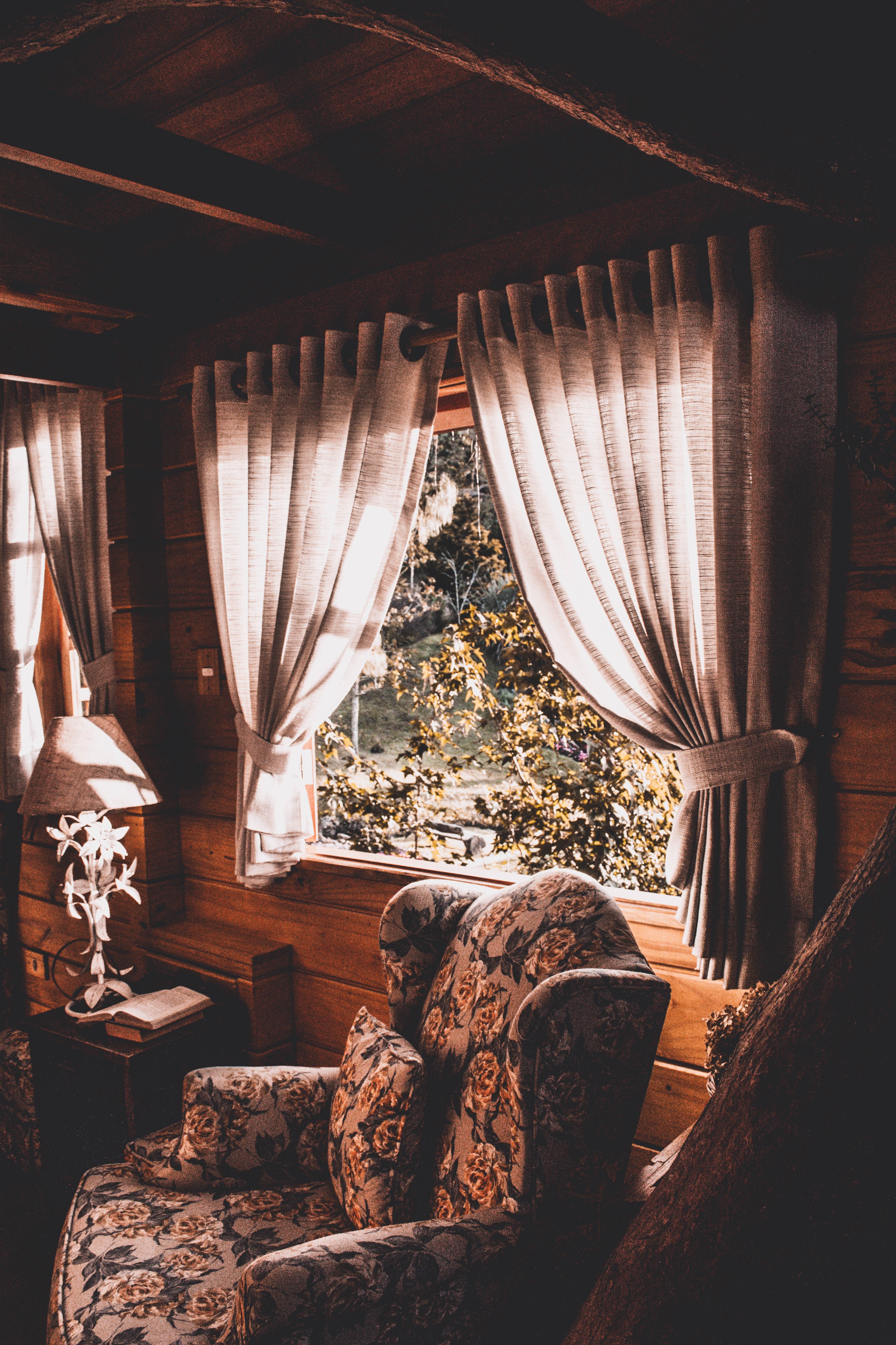 Estudos apontam alto acúmulo de ácaros em cortinas  (Foto: Pexels / Angela Cavina / CreativeCommons)