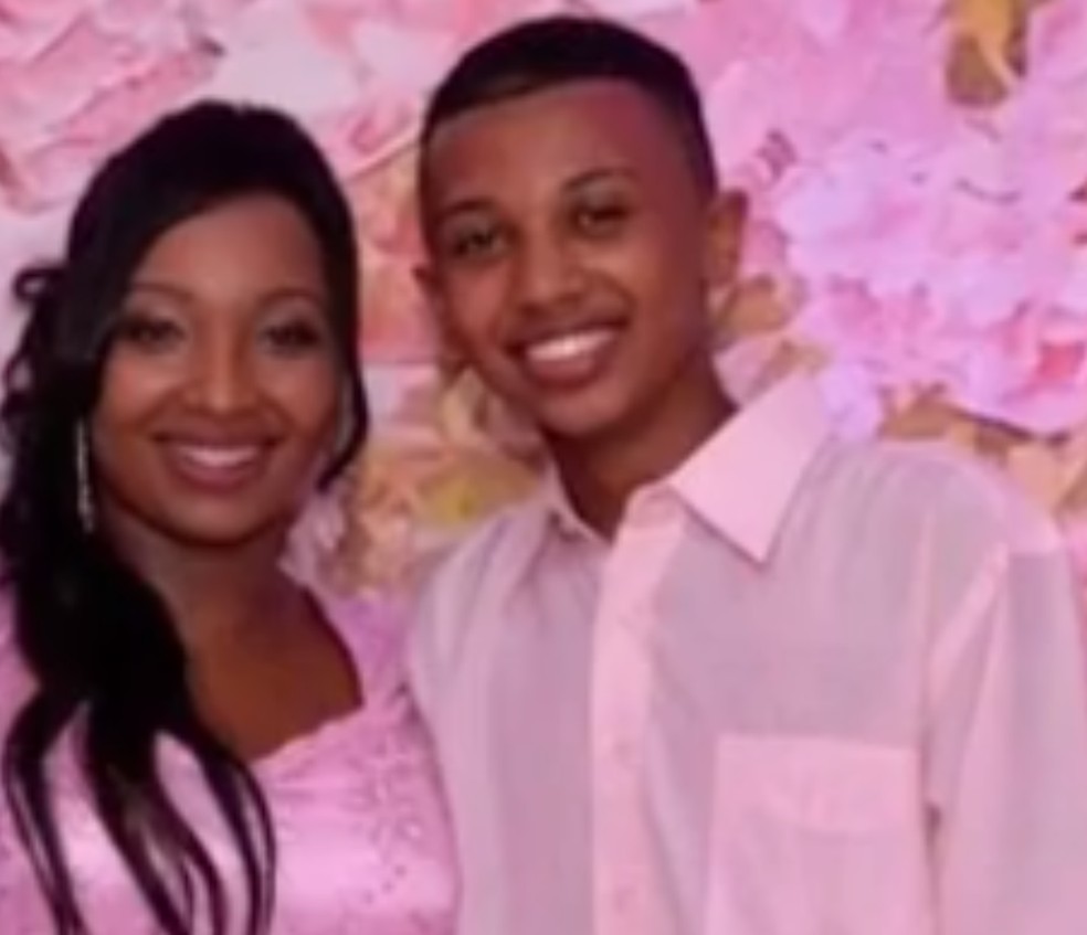 Marcelo e a mãe, Daniela Guerra — Foto: Reprodução TV Subaé