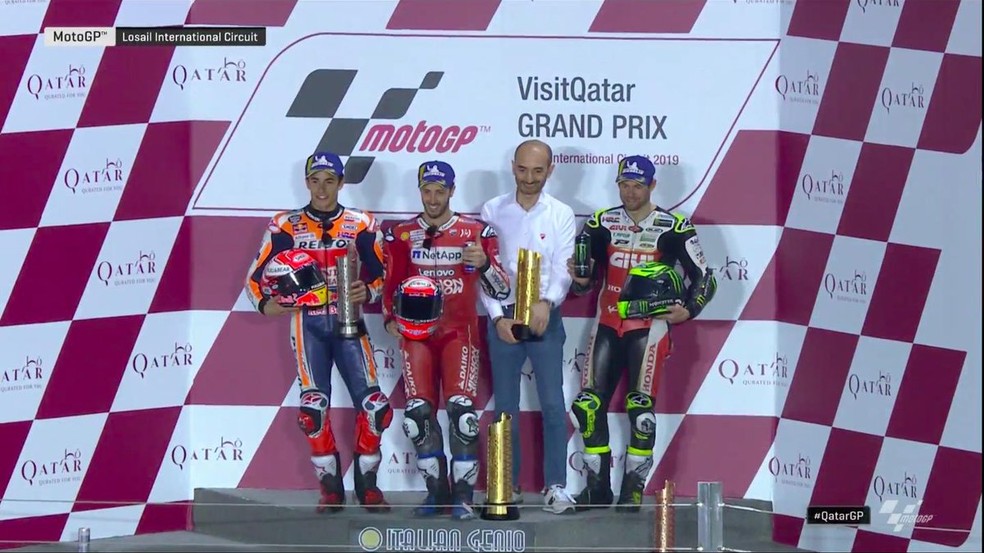 O pÃ³dio do GP do Catar de 2019 da MotoGP â€” Foto: ReproduÃ§Ã£o/Twitter