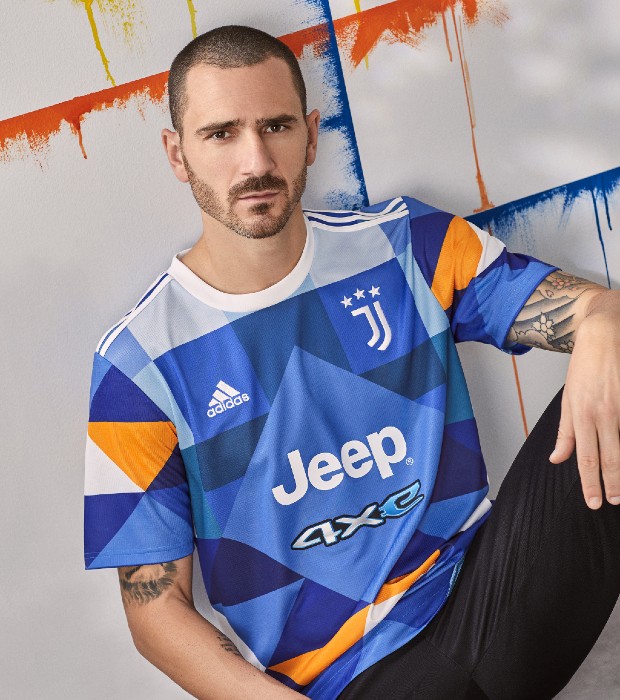 Camisa do Juventus em colaboração com Kobra (Foto: Divulgação)