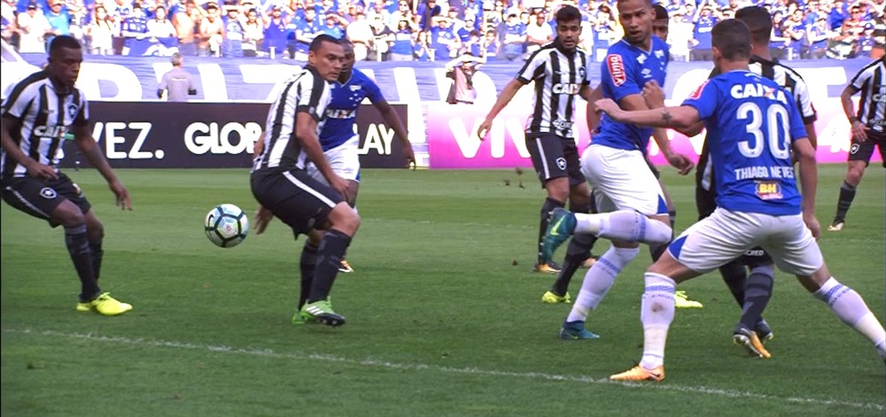 Análise: Cruzeiro fecha turno na porta do G-6 e com esperança de dias melhores