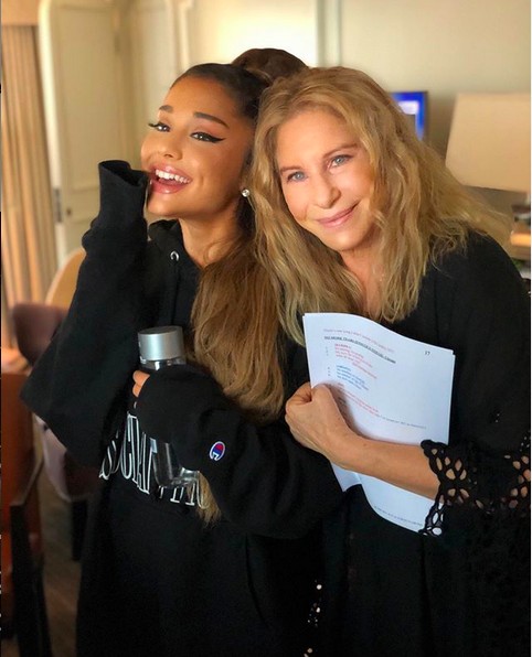 Ariana Grande e Barbra Streisand nos ensaios para o show de Streisand em Chicago (Foto: Instagram)