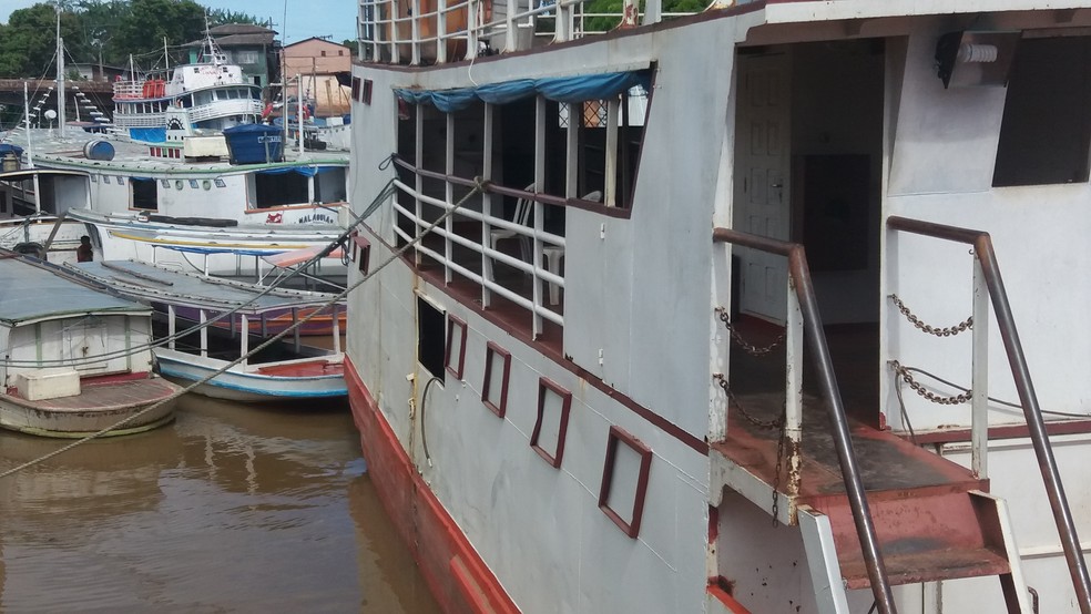 Ação também vai fazer doação de coletes salva-vidas para ribeirinhos (Foto: Rita Torrinha/G1)