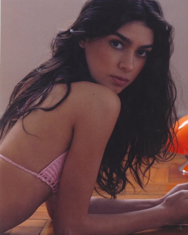 Thaila Ayala é comparada a Kendall Jenner (Foto: Reprodução/Instagram)