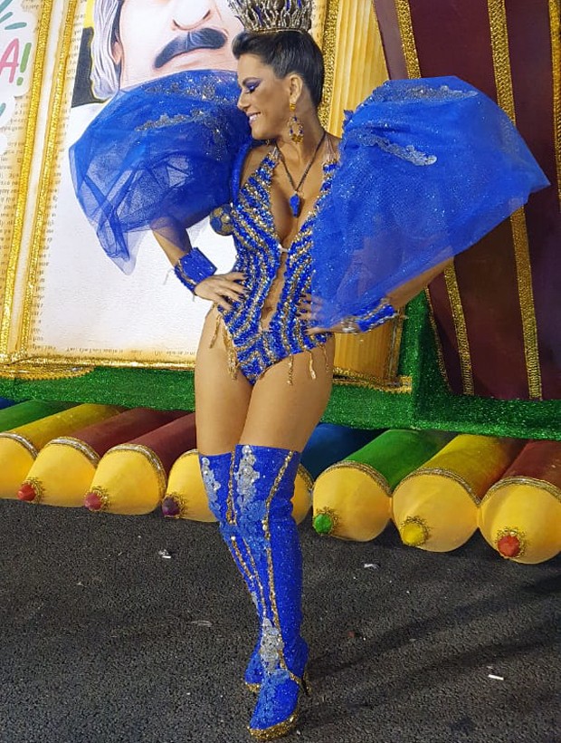 Tania Oliveira é madrinha de bateria da Acadêmicos do Tucuruvi no Carnaval 2020 (Foto: Renato Cipriano/Divulgação)