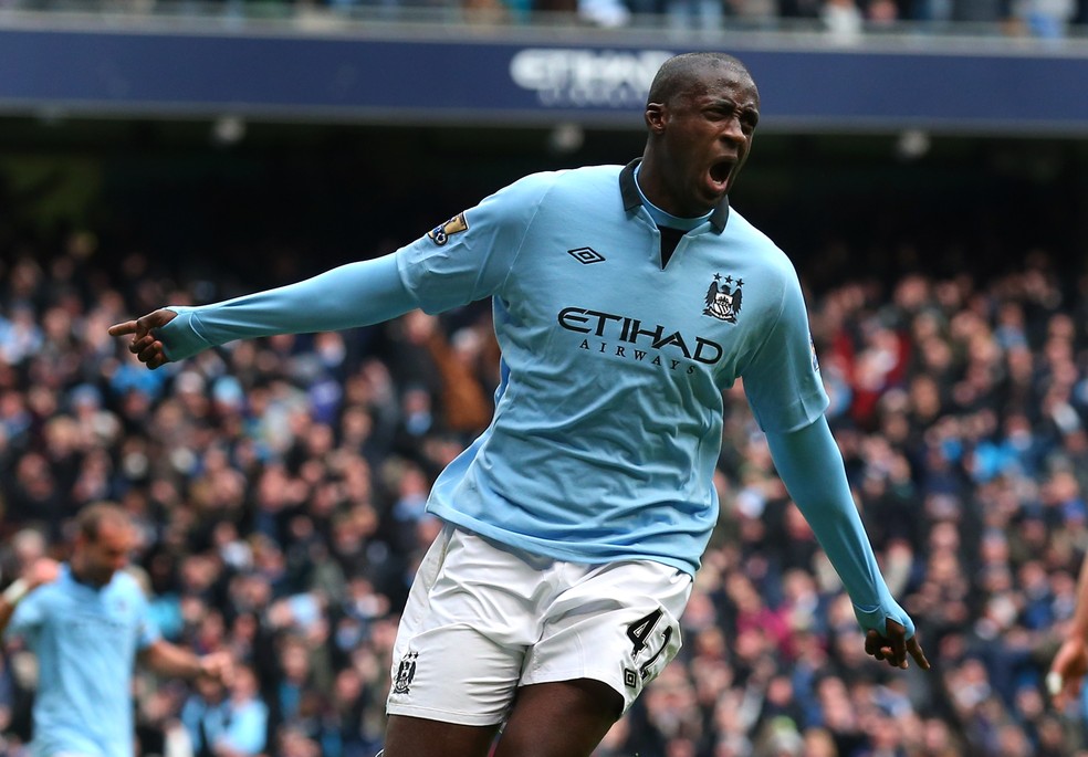 Yaya Touré comemora gol pelo Manchester City — Foto: Alex Levesey/Getty Images