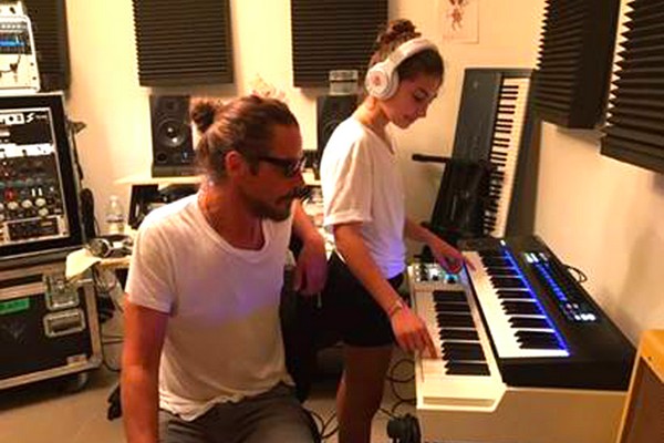 O músico Chris Cornell (1964-2017) com a filha Toni Cornell (Foto: Instagram)