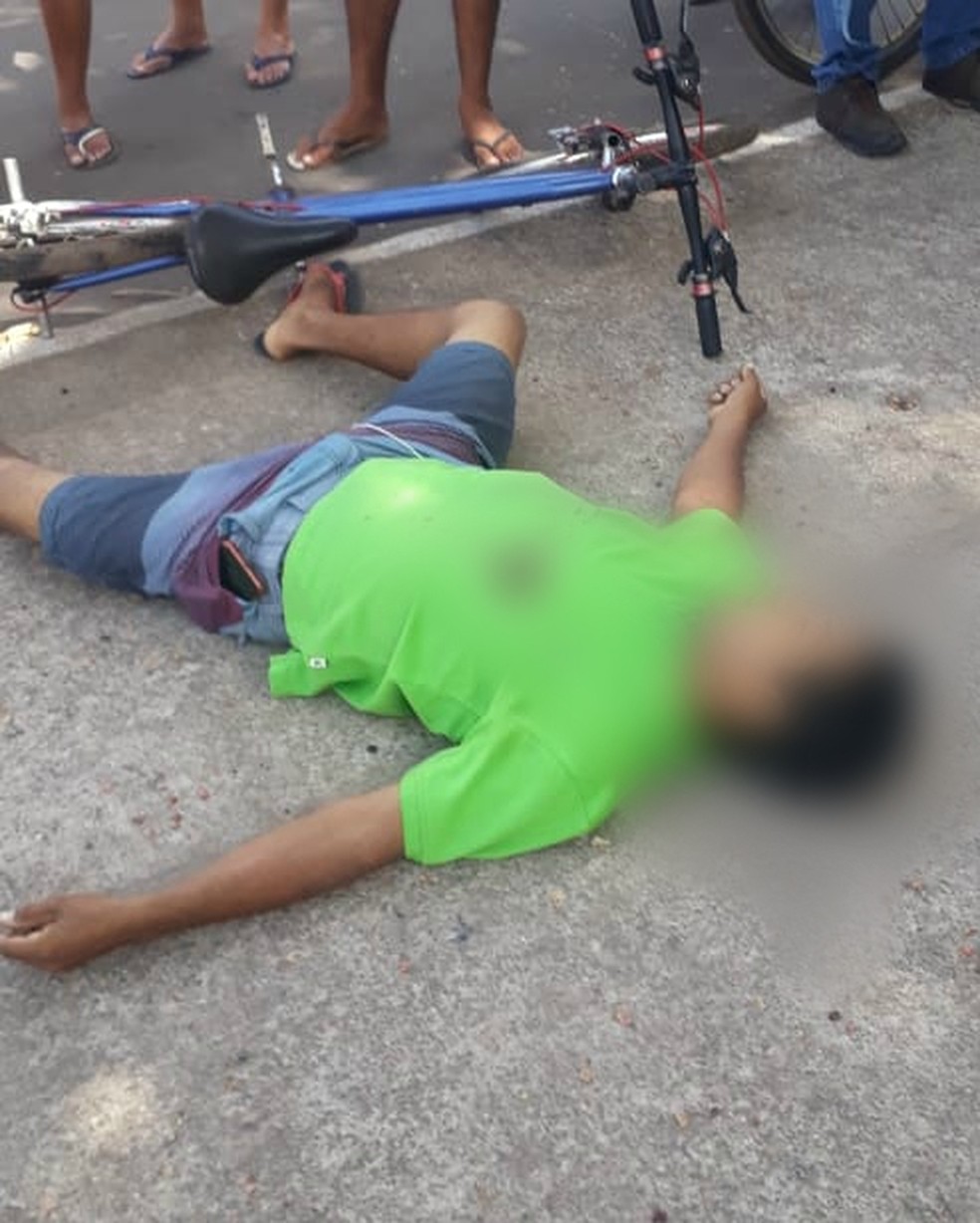 Homem foi assassinado com tiro no peito na Avenida 4 do Maiobão, em Paço do Lumiar — Foto: Reprodução/Redes Sociais