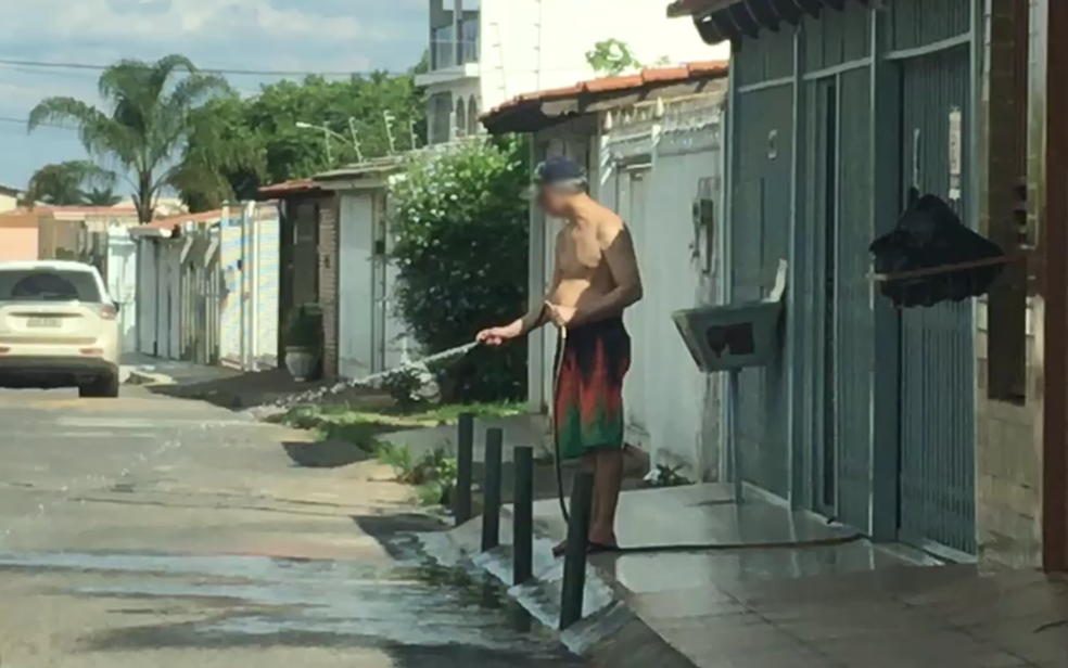 Adasa Quer Multar Desperdicio De Agua No Df Em R 250 Veja O Que Deve Ser Proibido Distrito Federal G1