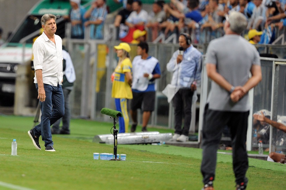 Renato Gaúcho e Odair Hellmann se reencontram no Beira-Rio — Foto: Wesley Santos/Agência PressDigital