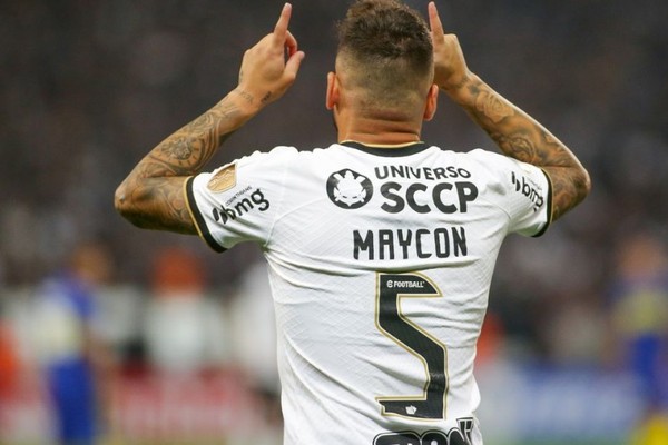 Maycon tem sido um dos grandes destaques do Corinthians (Foto: Reprodução/Instagram @rodrigo_coca)