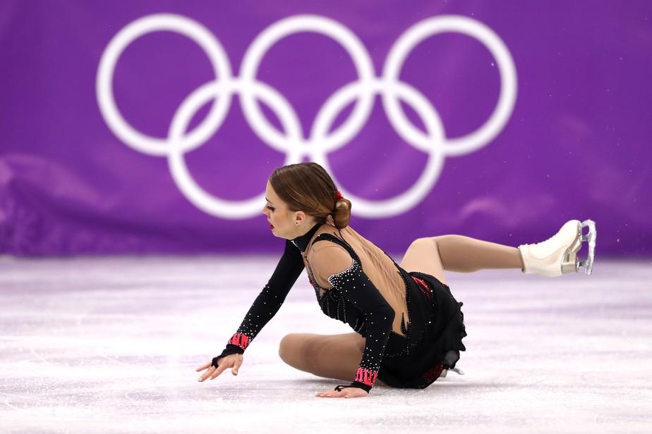 Nervosa, Isadora Williams sofre queda na final da patinação e chora: 