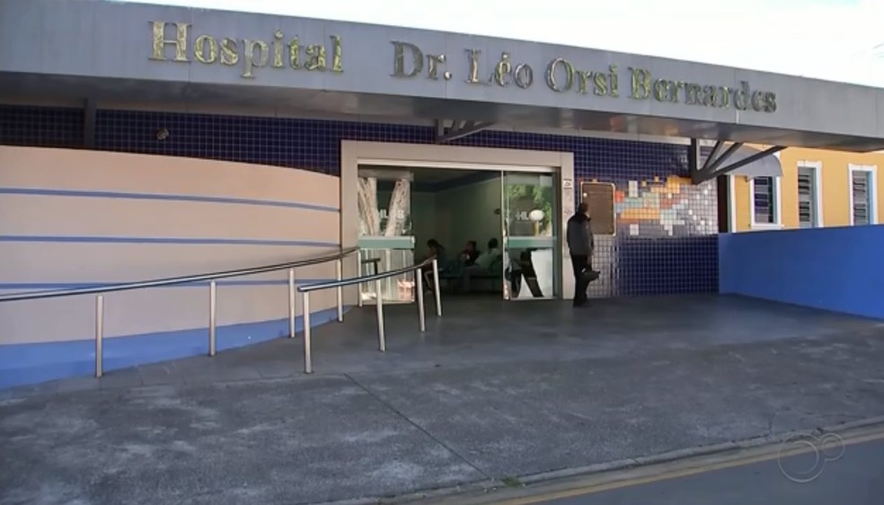 Hospital Doutor Léo Orsi Bernardes, em Itapetininga (SP), está com leitos de UTI e enfermaria saturados — Foto: Reprodução/TV TEM