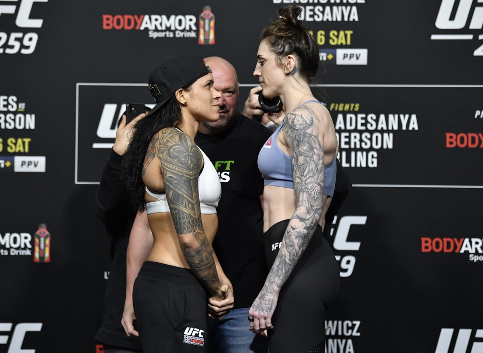 Amanda Nunes x Megan Anderson encarada UFC 259 — Foto: Jeff Bottari/Zuffa LLC