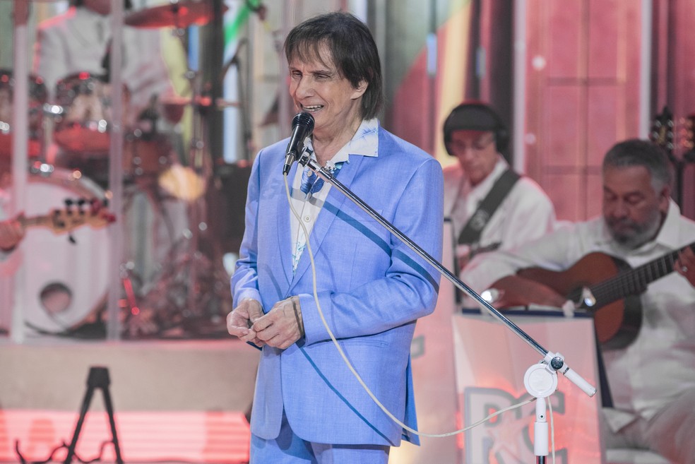 Roberto Carlos no especial de fim de ano — Foto: Globo/Fábio Rocha