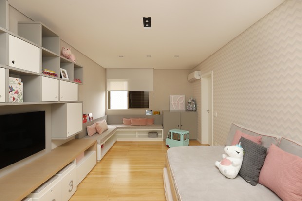 Apartamento de 419 m² ganha reforma para nova fase de vida da moradora e sua família (Foto: FOTOS MARIANA ORSI)