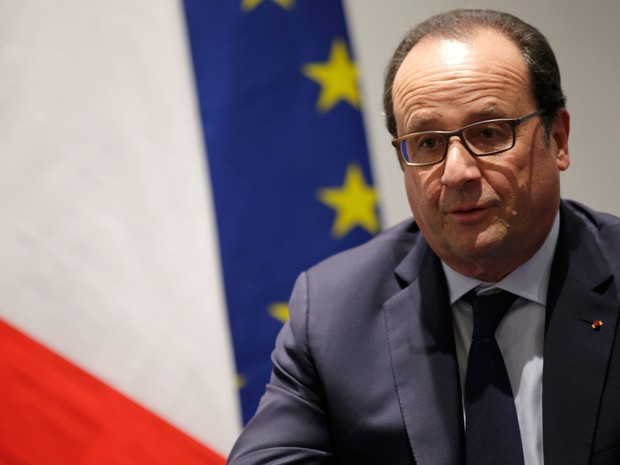 O presidente da França, François Hollande, participa de reunião durante o primeiro dia da COP21, em Le Bourget, na França, na segunda (30) (Foto: Reuters/Philippe Wojazer)