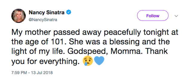 O post da filha de Frank Sinatra anunciando a morte de sua mãe (Foto: Twitter)