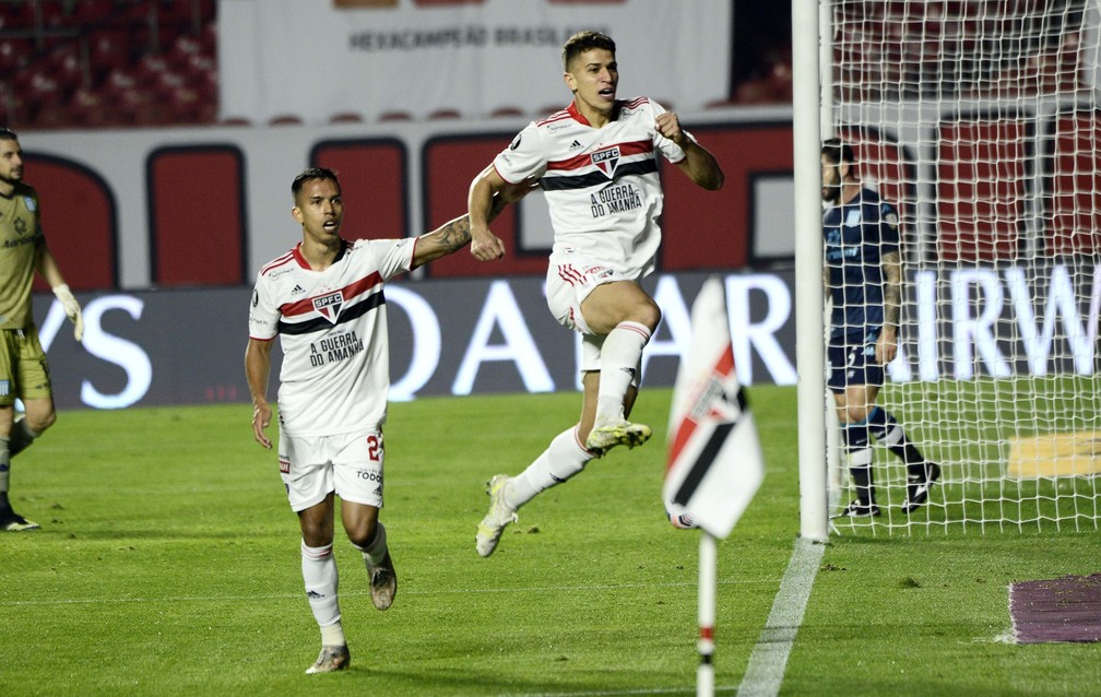 BUZZFEED: 3 coisas que o SPFC precisa melhorar para avançar na Libertadores